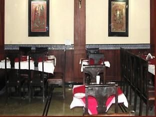 Hôtel Saket à Allahabad Extérieur photo
